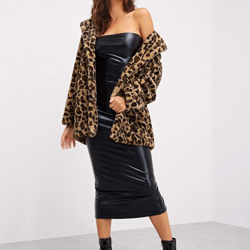 Cozy Faux fur teddy leopard print button jacket - Picture 3 of 7